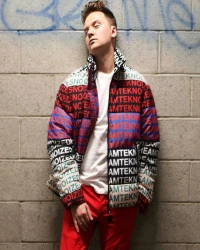 دانلود آهنگ Conor Maynard  -Crowded Room